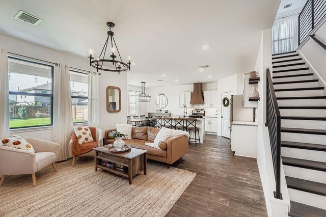 120 Mariners Landing, Bastrop, TX 78602