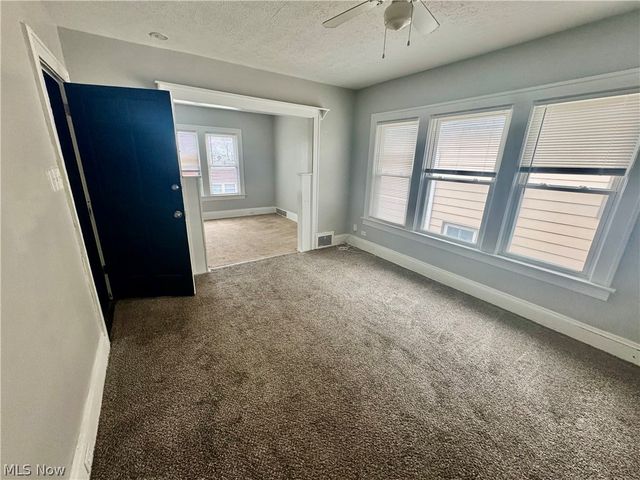 3207 W 121st Street, Cleveland, OH 44111