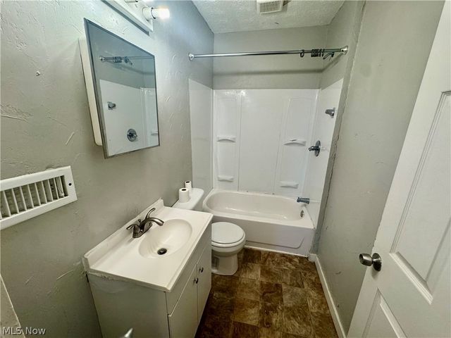 3207 W 121st Street, Cleveland, OH 44111