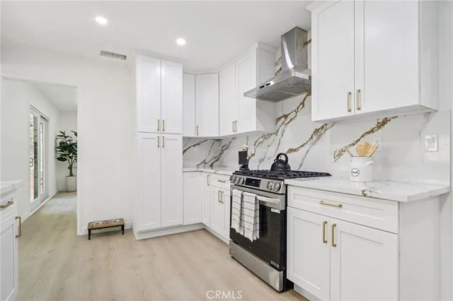 11060 Vanda Way, Shadow Hills, CA 91352