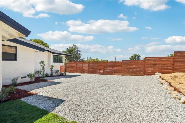 11060 Vanda Way, Shadow Hills, CA 91352