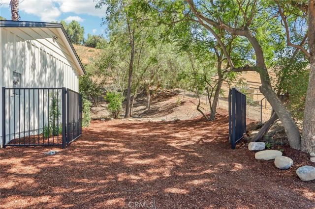 11060 Vanda Way, Shadow Hills, CA 91352