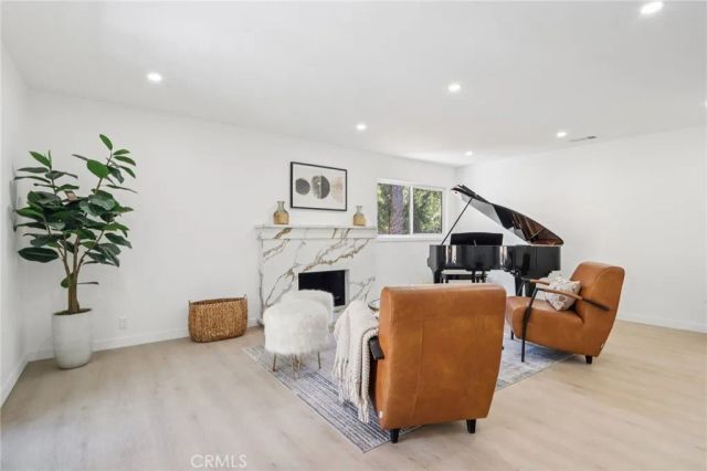 11060 Vanda Way, Shadow Hills, CA 91352