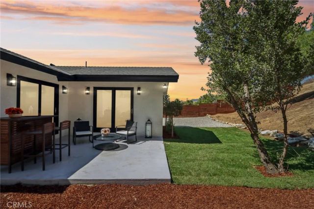 11060 Vanda Way, Shadow Hills, CA 91352