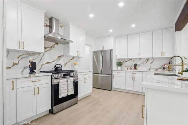 11060 Vanda Way, Shadow Hills, CA 91352