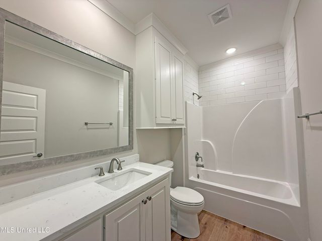 204 Wethersfield Drive, Florence, MS 39073