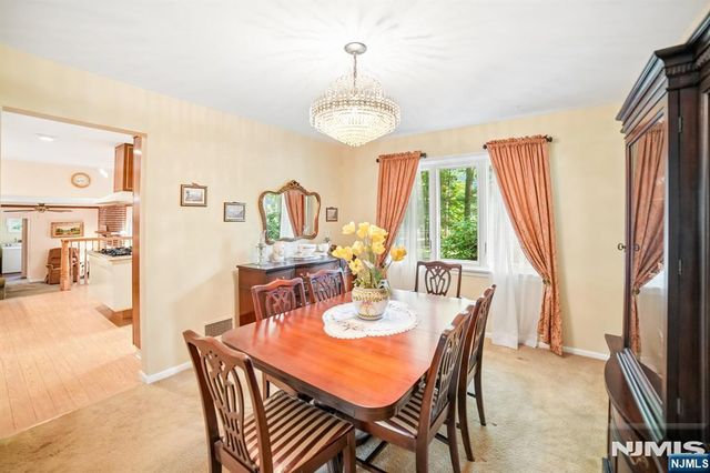 29 Gabriel Way, Twp Of Washington, NJ 07676