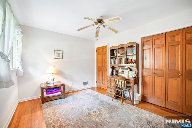 29 Gabriel Way, Twp Of Washington, NJ 07676