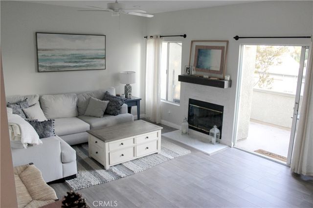 15786 Midwood 5, Granada Hills, CA 91344