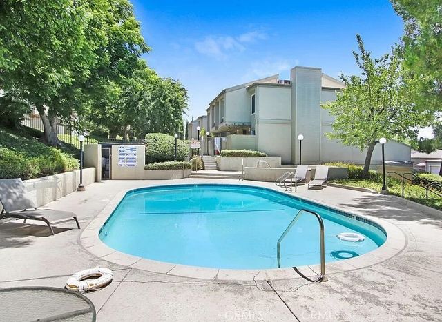 15786 Midwood 5, Granada Hills, CA 91344