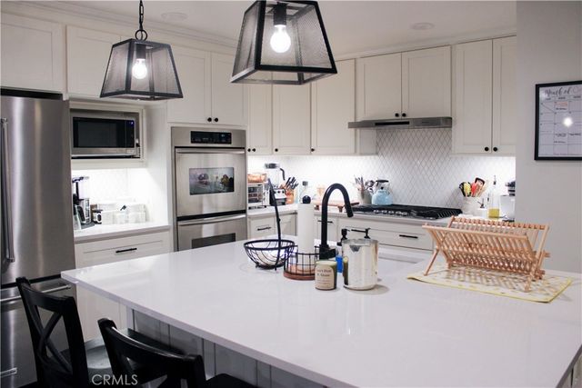 15786 Midwood 5, Granada Hills, CA 91344