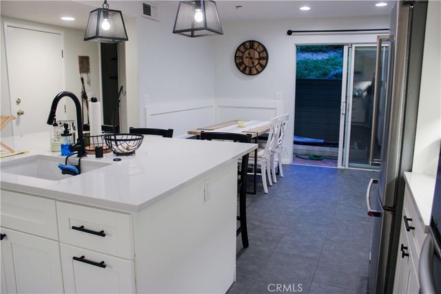15786 Midwood 5, Granada Hills, CA 91344
