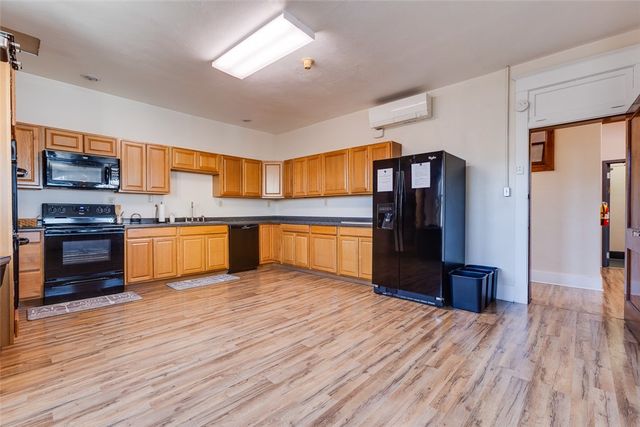 807 Ligonier St, Latrobe, PA 15650