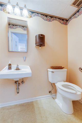 807 Ligonier St, Latrobe, PA 15650