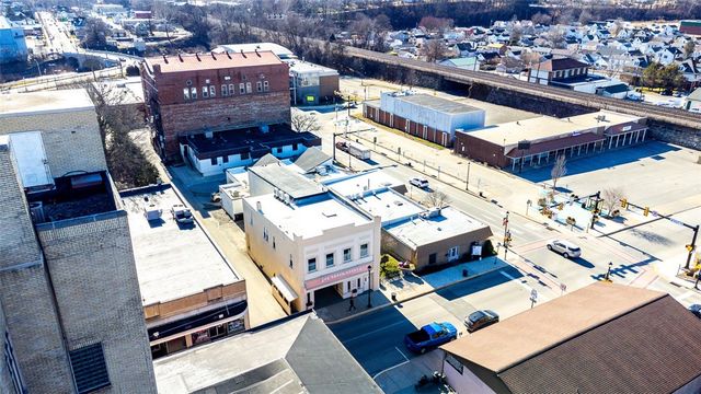 807 Ligonier St, Latrobe, PA 15650