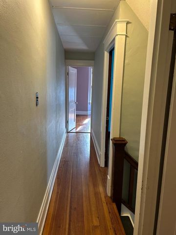 2712 BOAS ST, Harrisburg, PA 17103