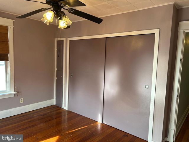 2712 BOAS ST, Harrisburg, PA 17103