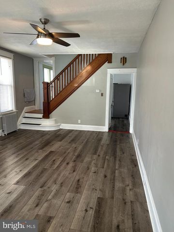 2712 BOAS ST, Harrisburg, PA 17103