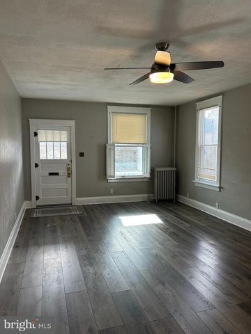 2712 BOAS ST, Harrisburg, PA 17103