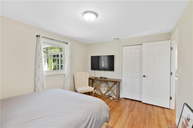 10 London Court, Old Saybrook, CT 06475