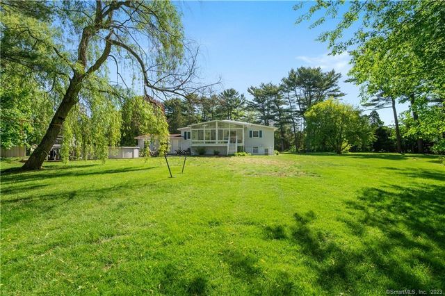 10 London Court, Old Saybrook, CT 06475