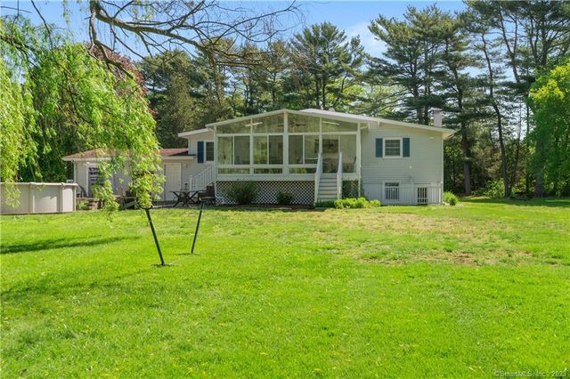 10 London Court, Old Saybrook, CT 06475