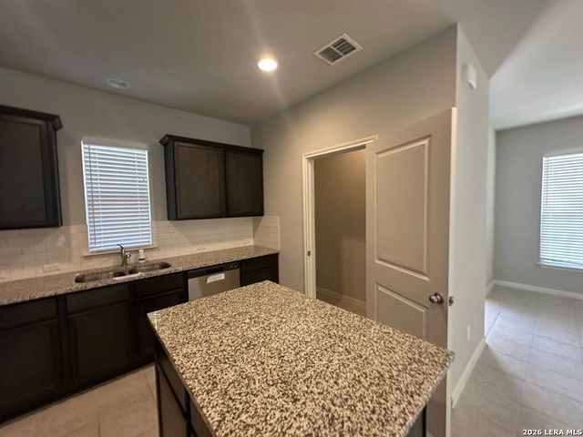 1182 Esplanade Parkway, San Marcos, TX 78666