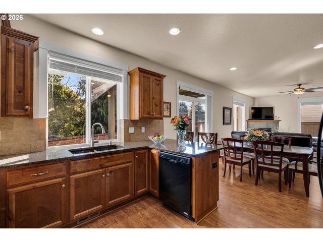 1849 WILLOW St, Woodland, WA 98674