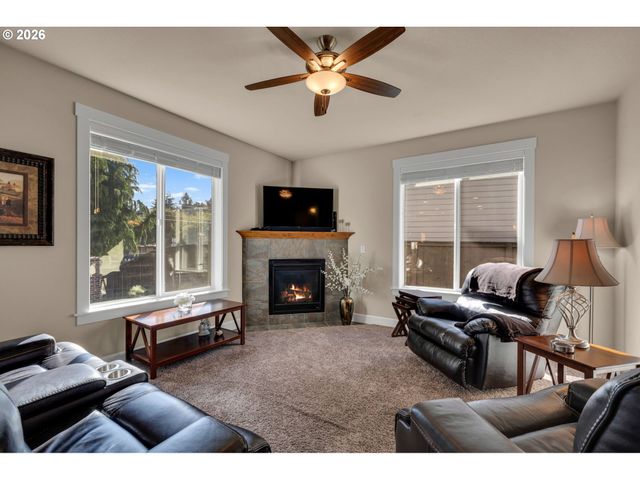 1849 WILLOW St, Woodland, WA 98674