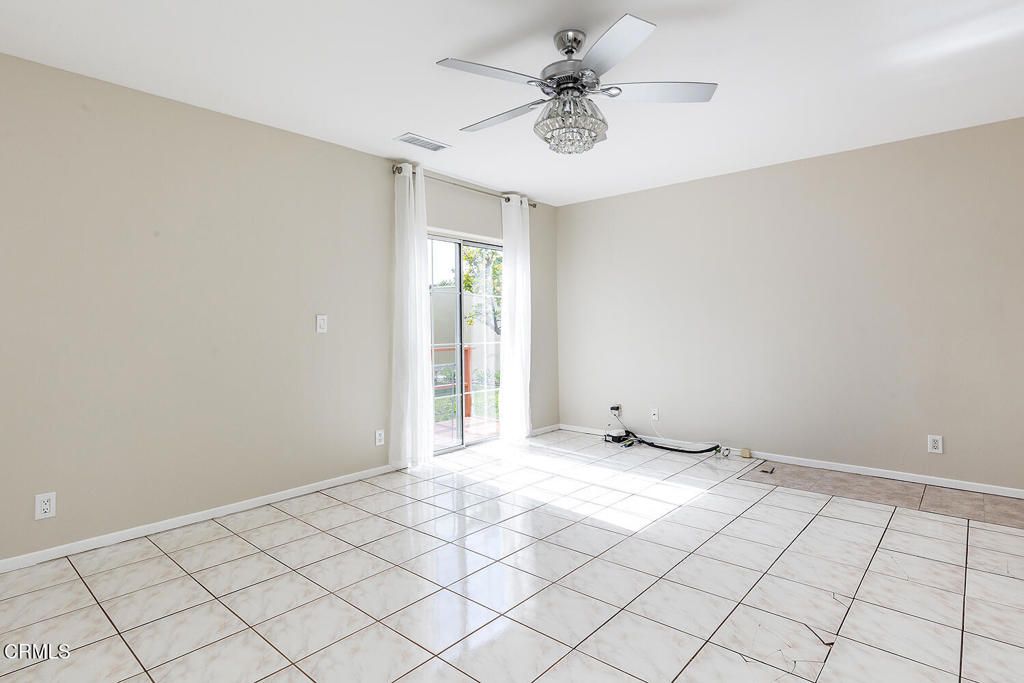 Image 15 of property listing at 608 Pioneer Drive, Glendale, CA 91203