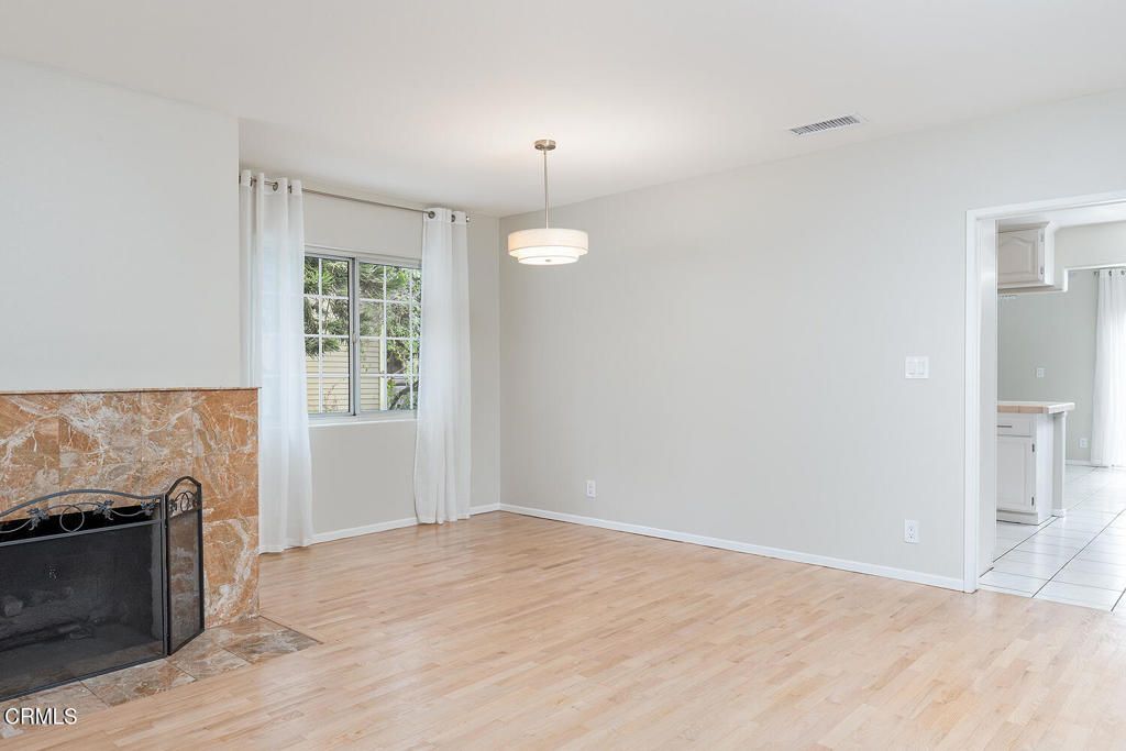 Image 7 of property listing at 608 Pioneer Drive, Glendale, CA 91203