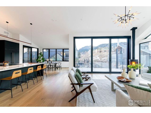 2586 3rd St, Boulder, CO 80304