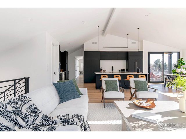 2586 3rd St, Boulder, CO 80304