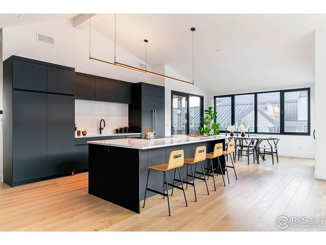 2586 3rd St, Boulder, CO 80304