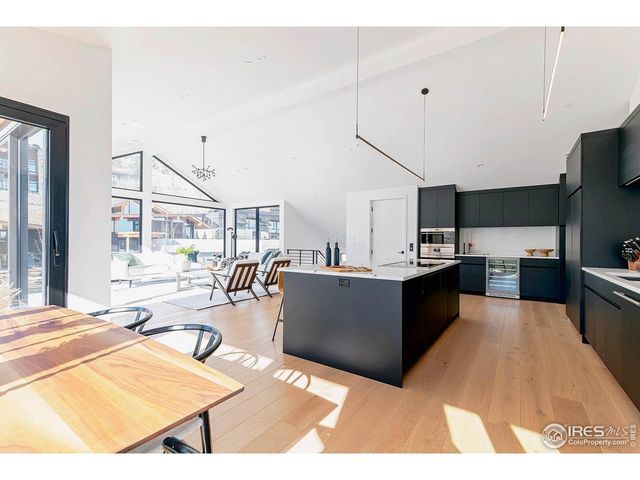 2586 3rd St, Boulder, CO 80304