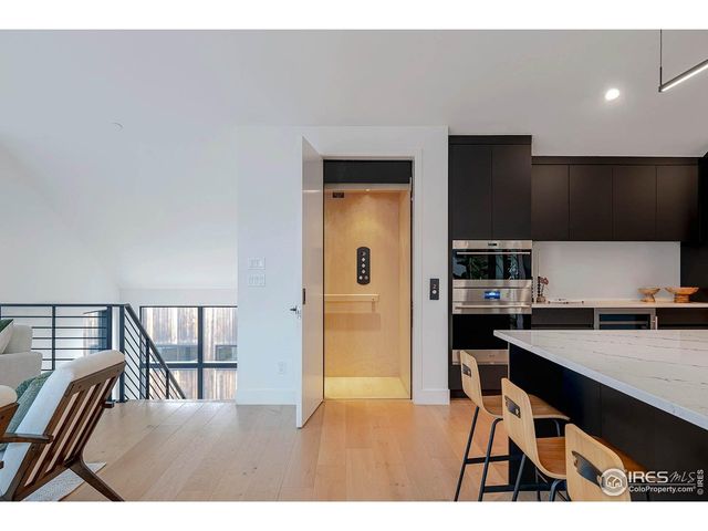 2586 3rd St, Boulder, CO 80304