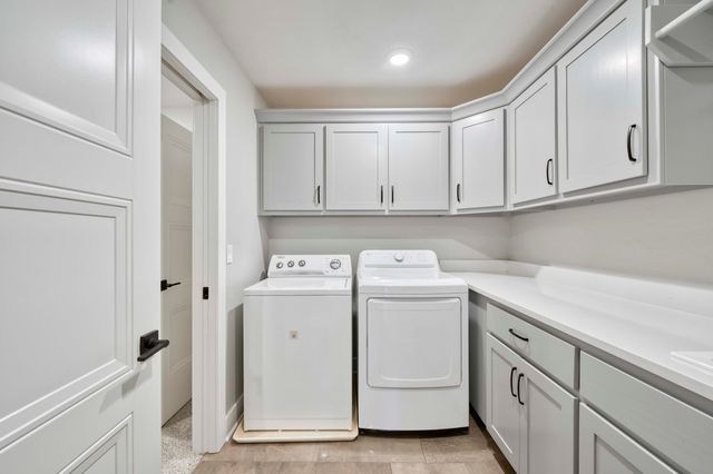 5907 S Audrey Court, Springfield, MO 65804