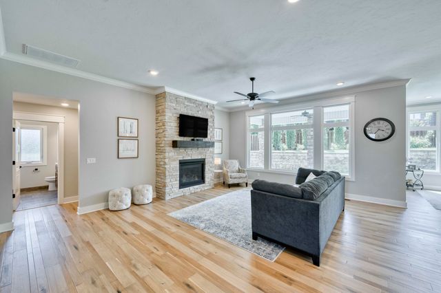 5907 S Audrey Court, Springfield, MO 65804