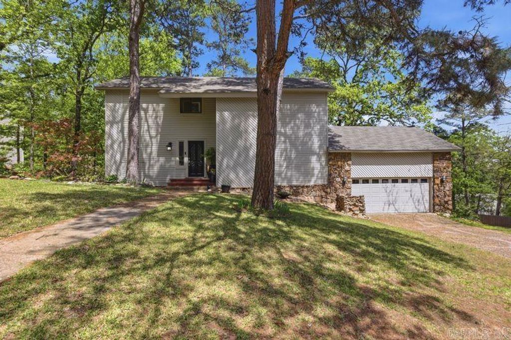 42 Stoneledge Drive, Maumelle, AR 72113