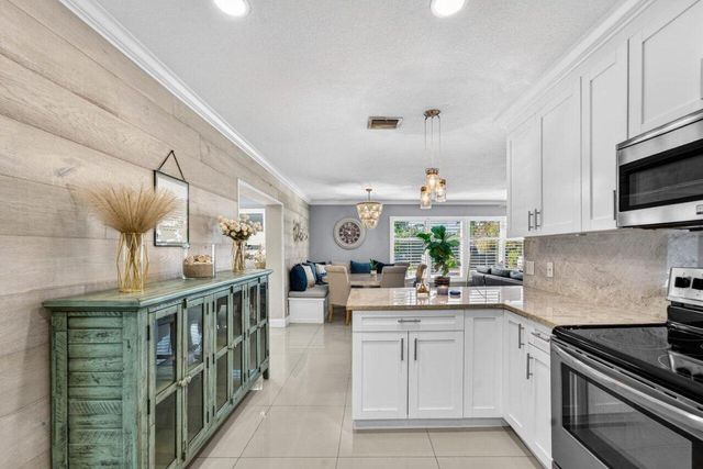 1581 SE 4th Court, Deerfield Beach, FL 33441