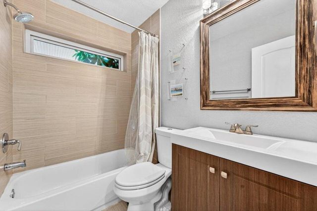 1581 SE 4th Court, Deerfield Beach, FL 33441