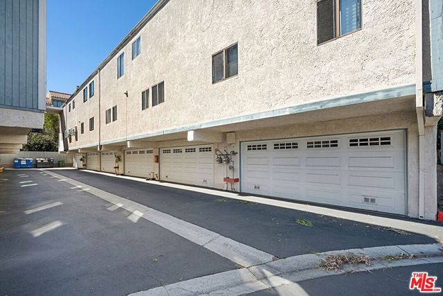 8172 Manitoba Street 4, Playa Del Rey, CA 90293