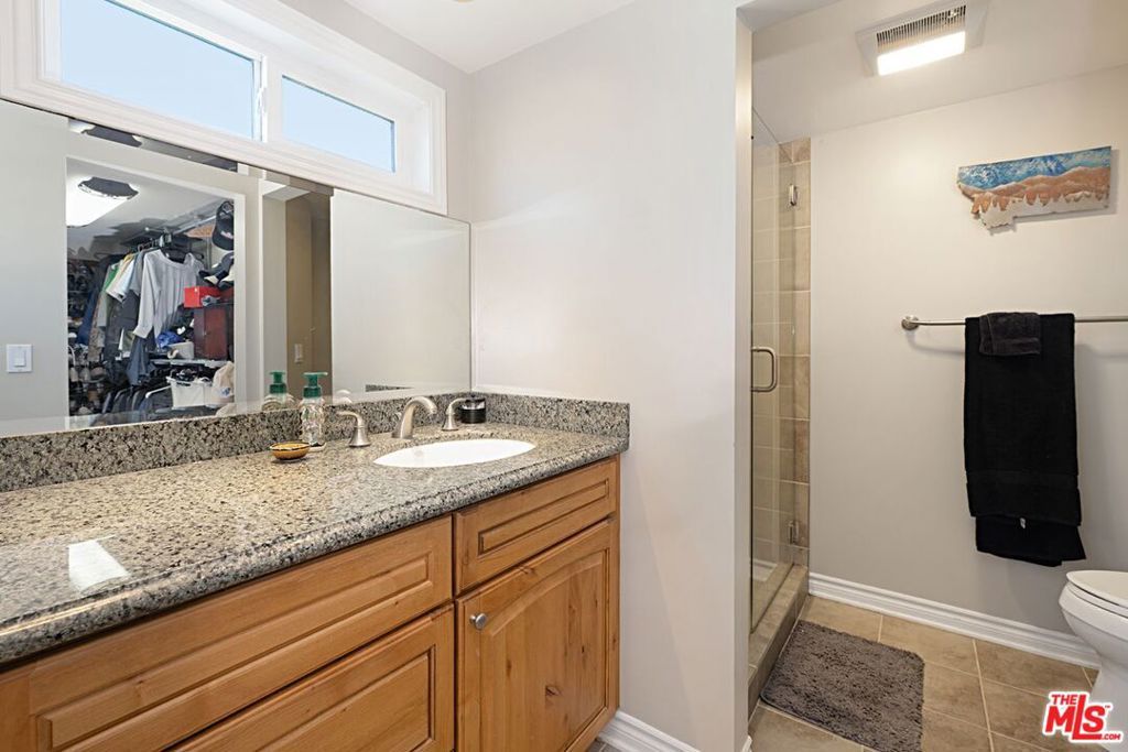 Image 17 of property listing at 8172 Manitoba Street 4, Playa Del Rey, CA 90293