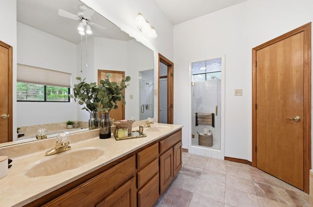 5714 Barker Ridge DR, Austin, TX 78759