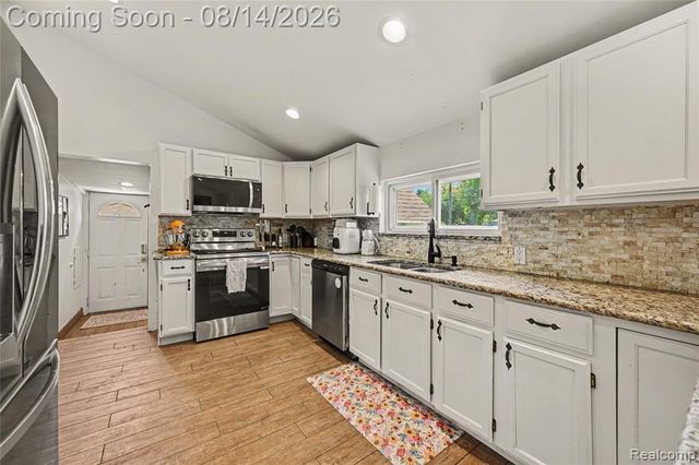 36951 Sibley Road, New Boston, MI 48164