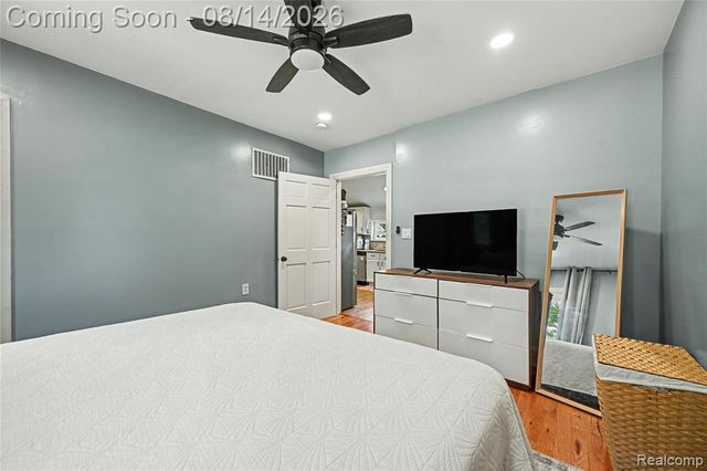 36951 Sibley Road, New Boston, MI 48164