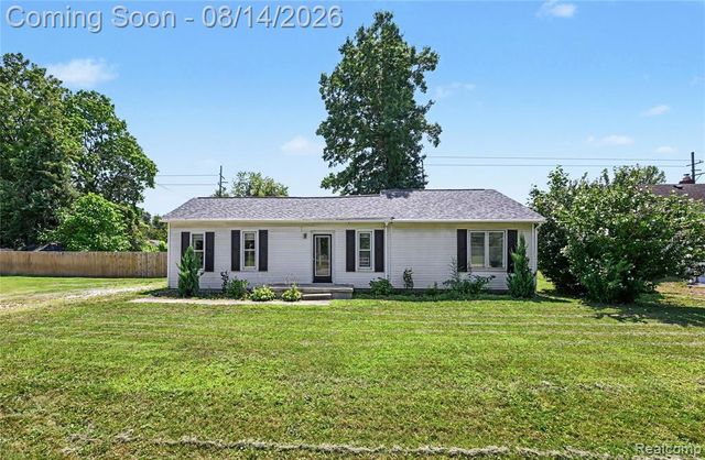 36951 Sibley Road, New Boston, MI 48164