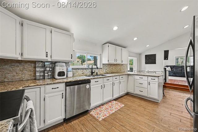 36951 Sibley Road, New Boston, MI 48164