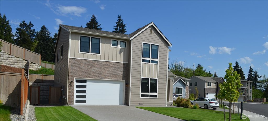3829 95th Avenue E, Edgewood, WA 98371