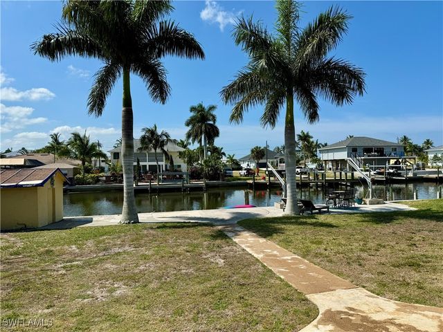 4831 Esplanade ST, Bonita Springs, FL 34134